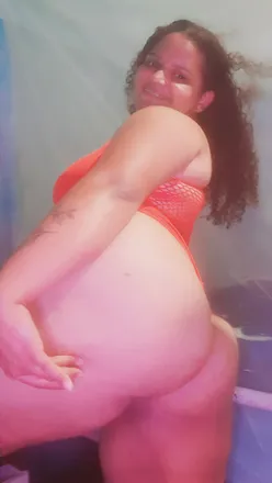 OnlyFans cuenta heyitsbelinda header 2