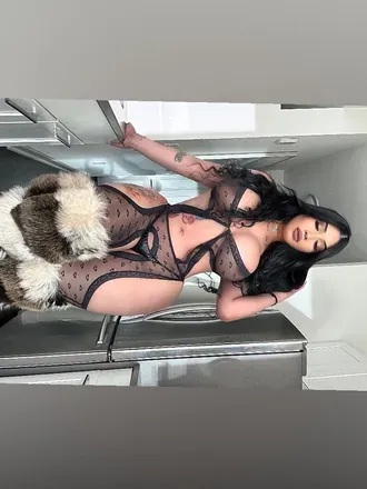 OnlyFans account  exotic_mamacitaa header 2