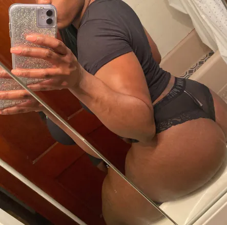OnlyFans cuenta chclateshai header 2