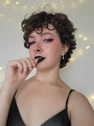 OnlyFans account  yourprincessmeira avatar 1