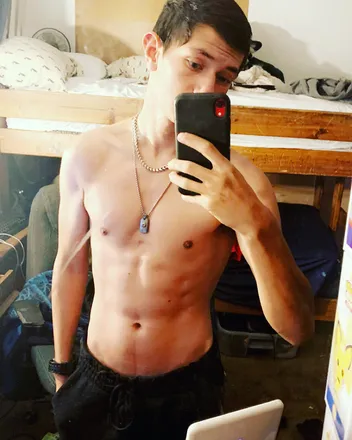 OnlyFans cuenta honkypete.exe header 2