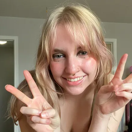 OnlyFans account  madelinien avatar 1