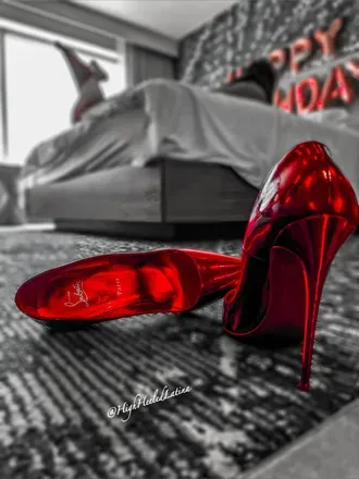 OnlyFans cuenta highheeledlatina header 2