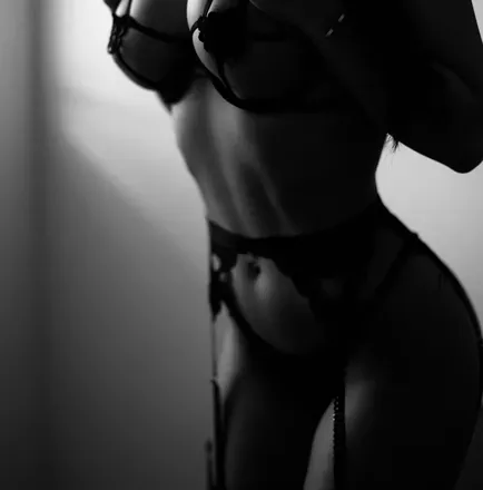 OnlyFans cuenta jessfoxxi header 2