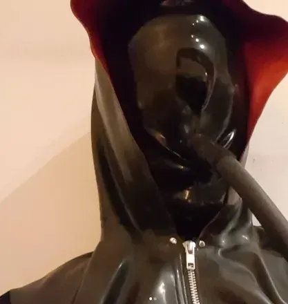 OnlyFans account  latexdevil avatar 1