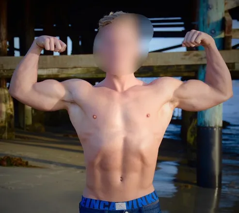 OnlyFans cuenta blondeguyblueeyes header 2