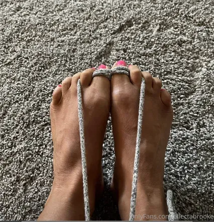 OnlyFans account  ellectabrooke header 2