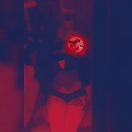 OnlyFans account  luna_escarlata header 2