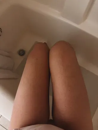 OnlyFans cuenta emmayearose header 2