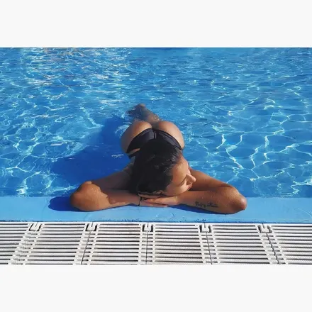 OnlyFans cuenta michiarevalo header 2