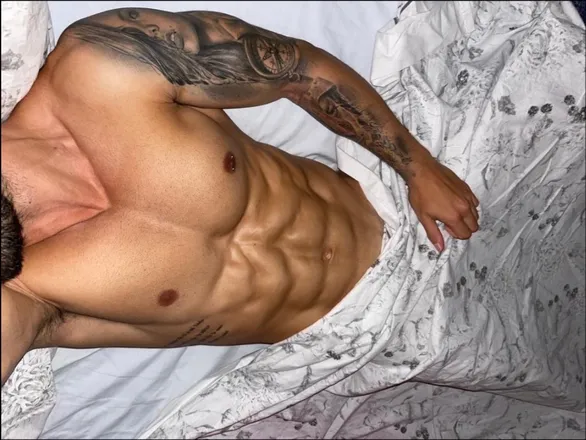 OnlyFans cuenta crisrico header 2