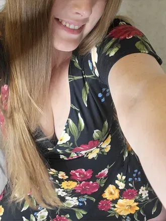 OnlyFans account  allicrown avatar 1