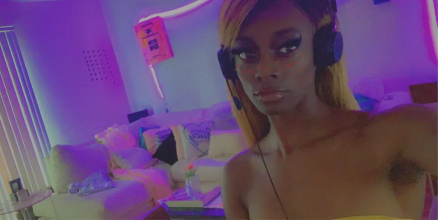 OnlyFans cuenta silkynyx header 2