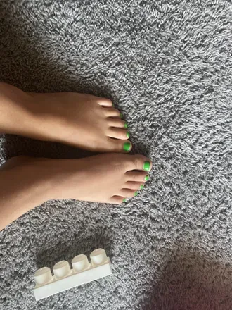 OnlyFans cuenta feetbyariaa avatar 1
