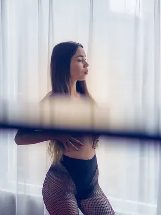 OnlyFans cuenta moongbes header 2