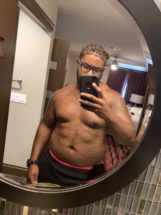 OnlyFans cuenta kingzulu97 header 2