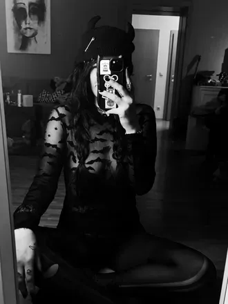 OnlyFans cuenta o_mrsmurder_o avatar 1