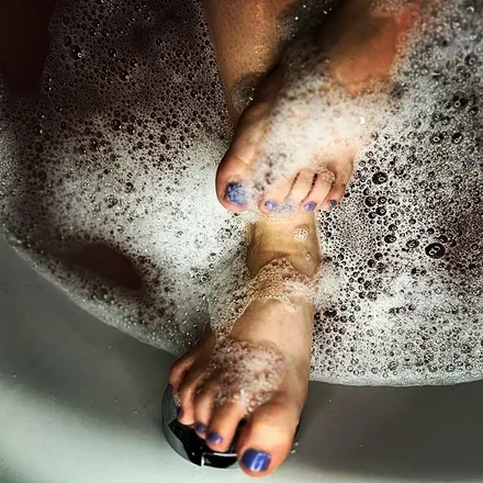 OnlyFans account  feet-princessxxx header 2