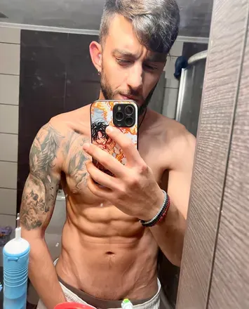 OnlyFans cuenta karad_im12 avatar 1
