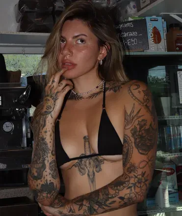 OnlyFans cuenta baristawithtats avatar 1