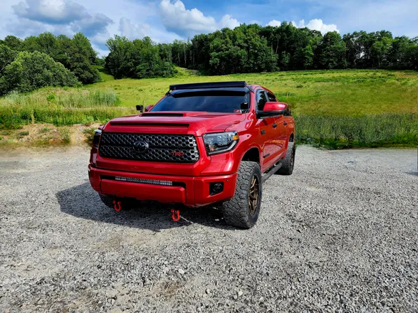 OnlyFans cuenta big.red.tundra header 2