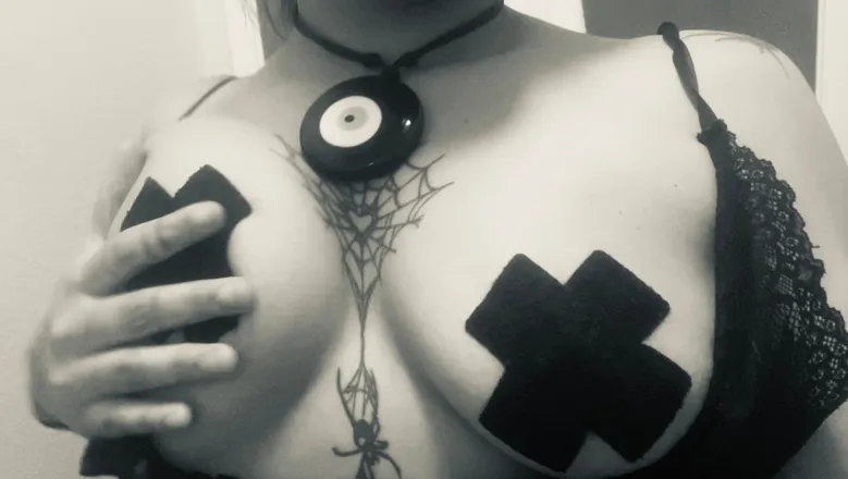 OnlyFans cuenta mixed_aubrie header 2