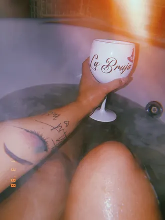 OnlyFans account  mariannaluis header 2
