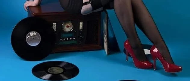 OnlyFans cuenta rougevelvet header 2