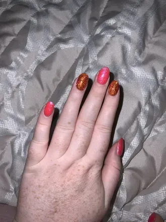 OnlyFans cuenta missgingerfeet header 2