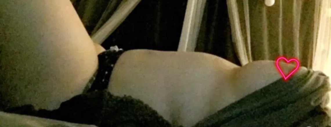 OnlyFans cuenta nikkibbyg header 2