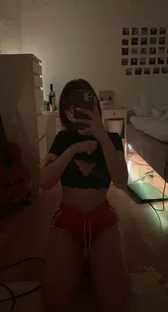 OnlyFans cuenta minimalistiskt avatar 1