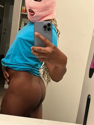 OnlyFans cuenta chayandkhari header 2