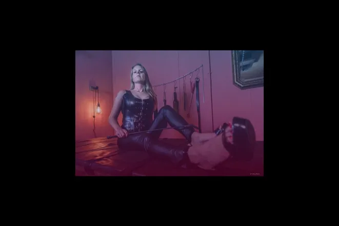 OnlyFans account  mistresshenriette header 2