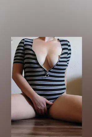 OnlyFans cuenta leah.rae.1757 header 2
