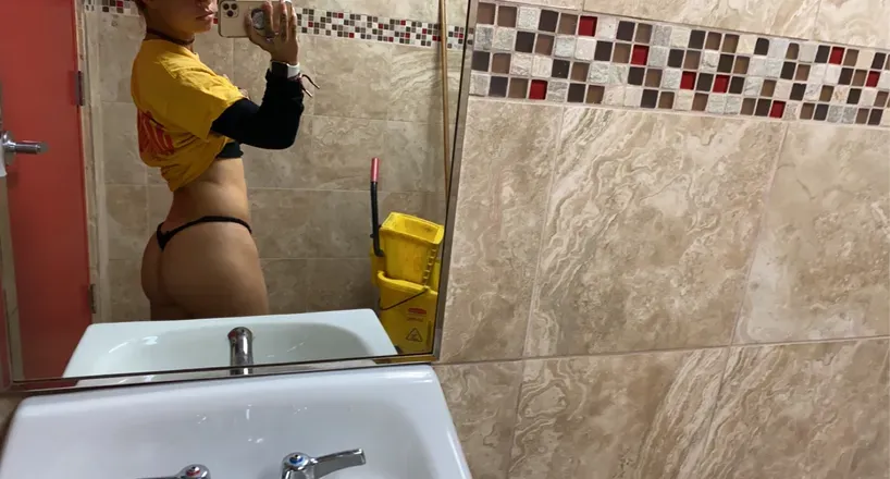OnlyFans cuenta baddieloves header 2