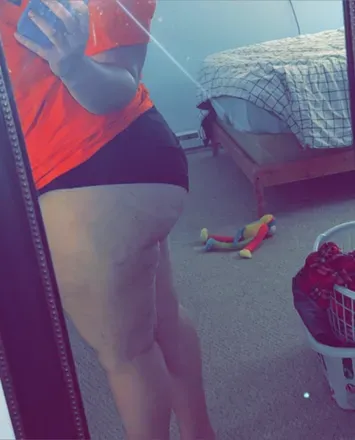 OnlyFans account  2girlz1hotmess avatar 1
