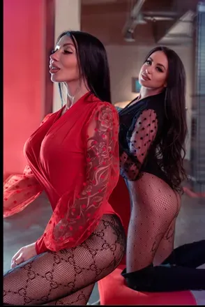 OnlyFans account  kotovamurrr avatar 1