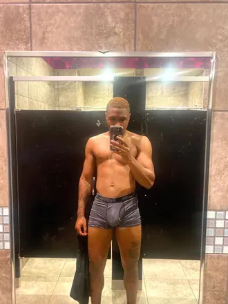 OnlyFans cuenta reinesamie avatar 1