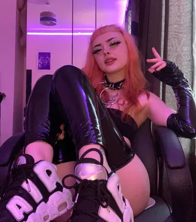 OnlyFans cuenta yung_pixie_baby avatar 1