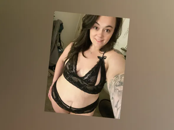OnlyFans cuenta ms.damsel header 2