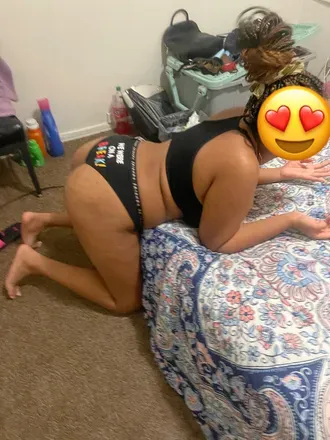 OnlyFans account  bustyyycaramel avatar 1
