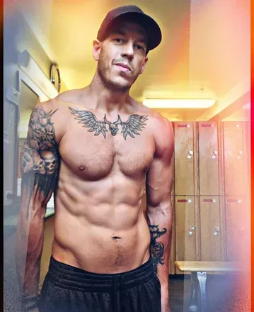 OnlyFans account  andevious avatar 1