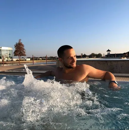OnlyFans cuenta roberto_esposito header 2