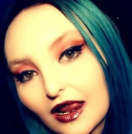 OnlyFans cuenta seductivegreeneyedenvy header 2