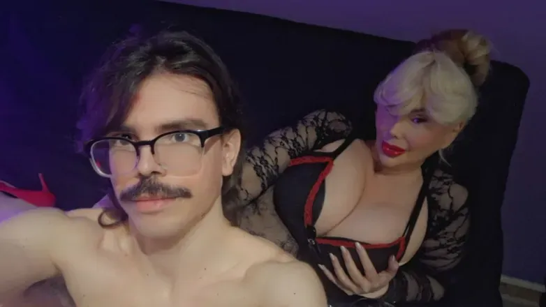 OnlyFans cuenta slavewithsexymistress header 2