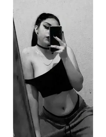 OnlyFans account  arely_casales avatar 1