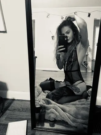 OnlyFans cuenta lil.ma.lee header 2