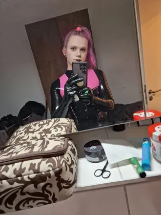 OnlyFans cuenta latex.princess13 avatar 1