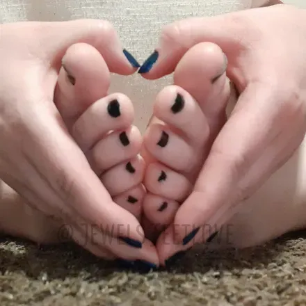 OnlyFans cuenta jewelsfeetlove avatar 1