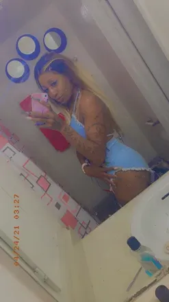 OnlyFans cuenta sweethoneymonique header 2